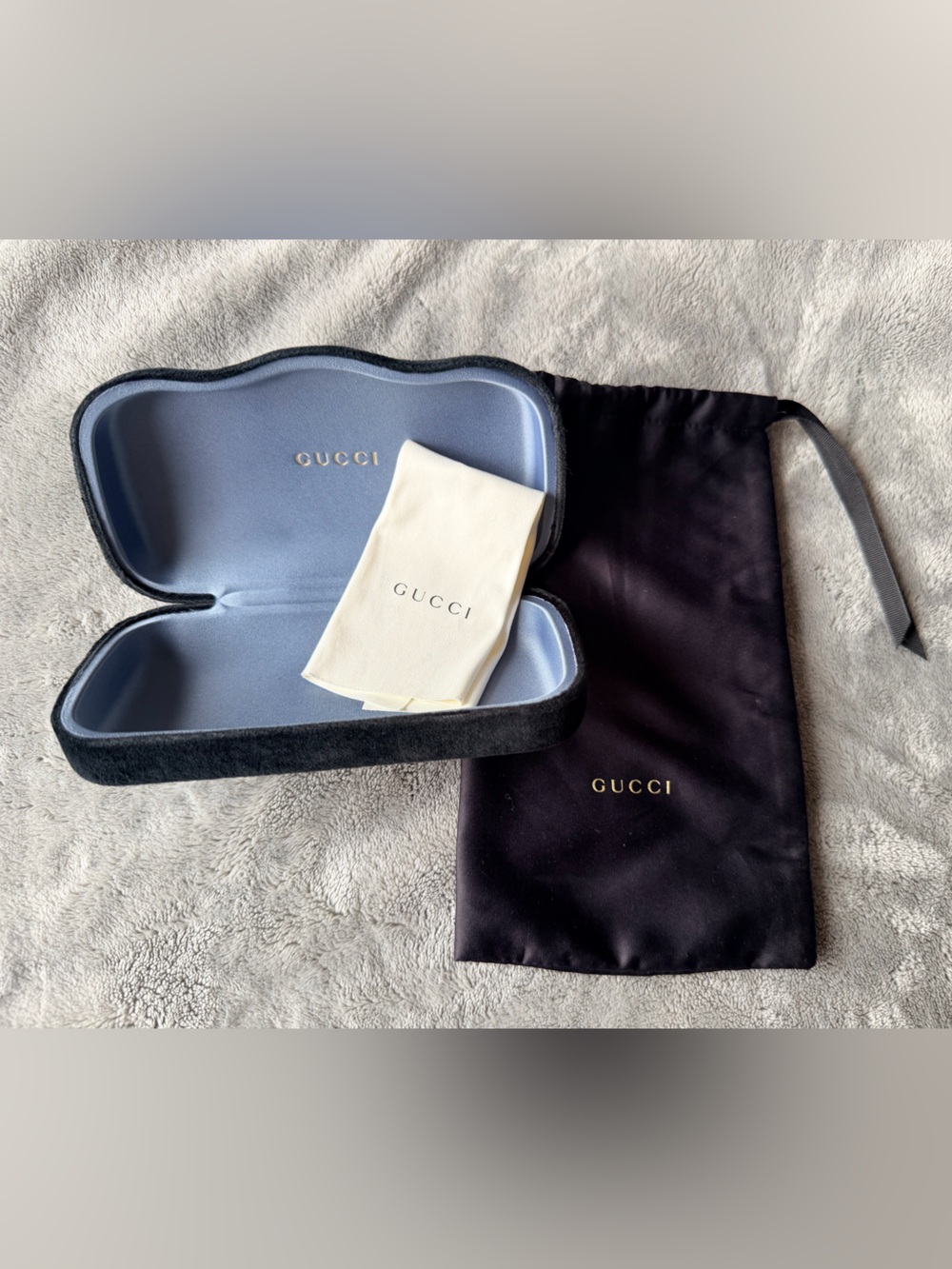 Gucci Sunglasses Hard Cases & Pouch - Navy & Burgundy- DUO - Picture 3 of 14